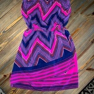 EXPRESS BRIGHT PINK PURPLE CHEVRON PRINT COLORED STRAPLESS DRESS SZ S